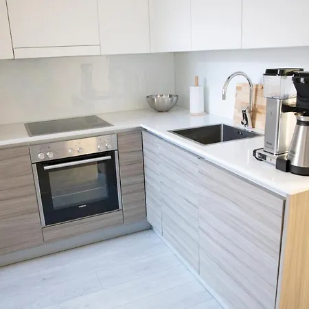 Iso Roobertinkatu For Four Persons Super Location Like New In * ヘルシンキ