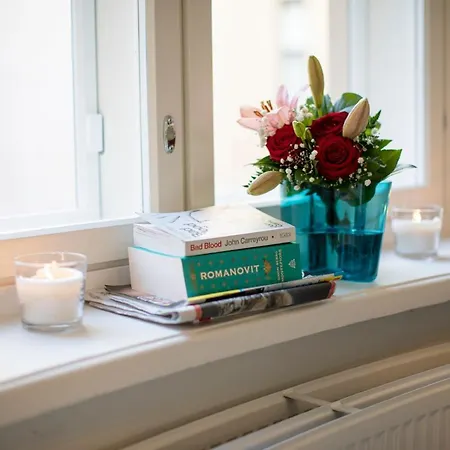 Apartment Iso Roobertinkatu For Four Persons Super Location Like New In Helsinki